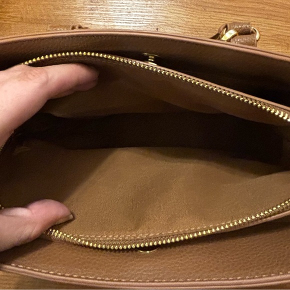 Steve Madden Tan colored handbag crossbody Gold Hardware Keychain wallet NWOT - Picture 16 of 16